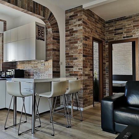 Queen East Verona Apartments Exterior foto